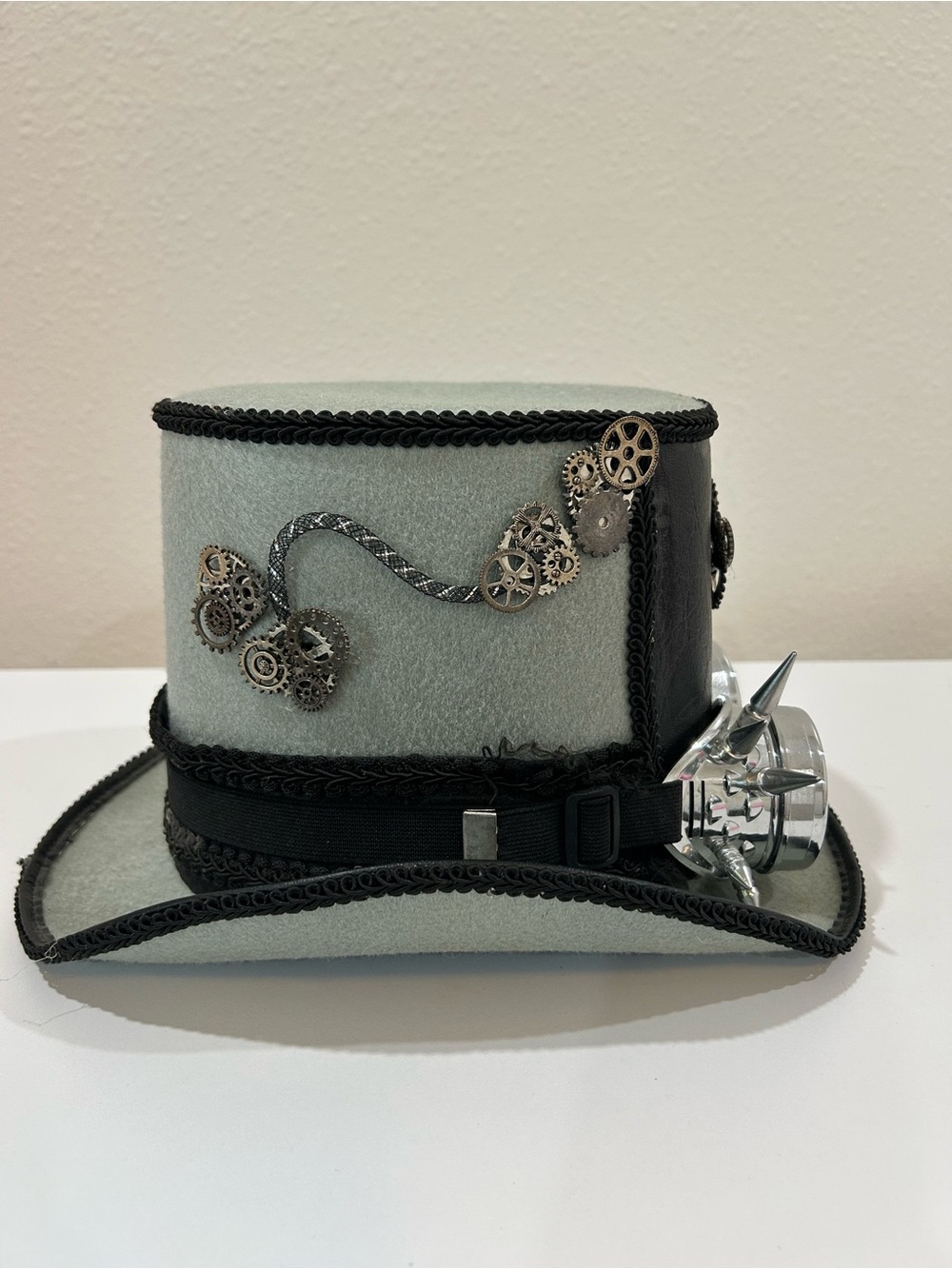 Steampunk Top Hat with Silver Spiked Goggles and Embellished Mechanical Gears - Picture 2 of 8